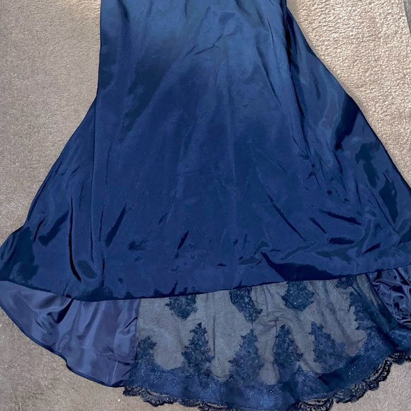 Navy wedding /prom gown size 12US - Picture 2 of 6